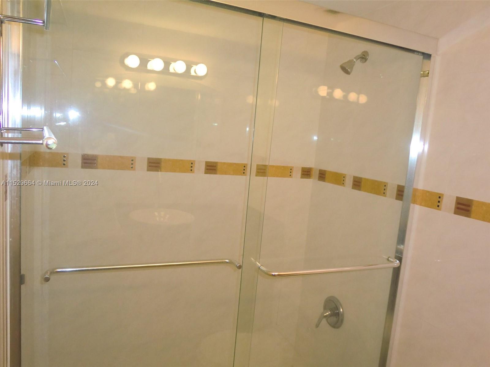 3725 S Ocean Dr 809, Hollywood, Florida 33019, 1 Bedroom Bedrooms, ,1 BathroomBathrooms,Residentiallease,For Rent,3725 S Ocean Dr 809,A11529664