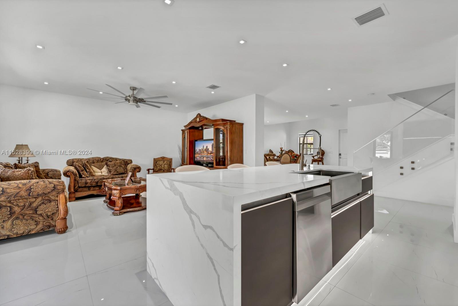 269 SE 27th Ter, Homestead, Florida 33033, 5 Bedrooms Bedrooms, ,3 BathroomsBathrooms,Residential,For Sale,269 SE 27th Ter,A11528399