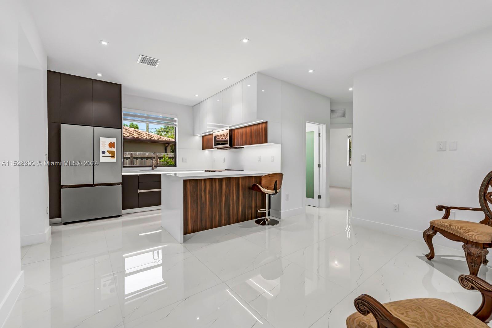 269 SE 27th Ter, Homestead, Florida 33033, 5 Bedrooms Bedrooms, ,3 BathroomsBathrooms,Residential,For Sale,269 SE 27th Ter,A11528399