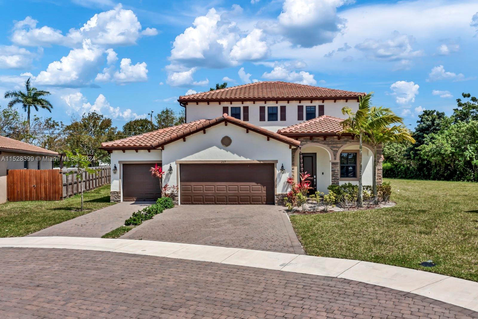 269 SE 27th Ter, Homestead, Florida 33033, 5 Bedrooms Bedrooms, ,3 BathroomsBathrooms,Residential,For Sale,269 SE 27th Ter,A11528399