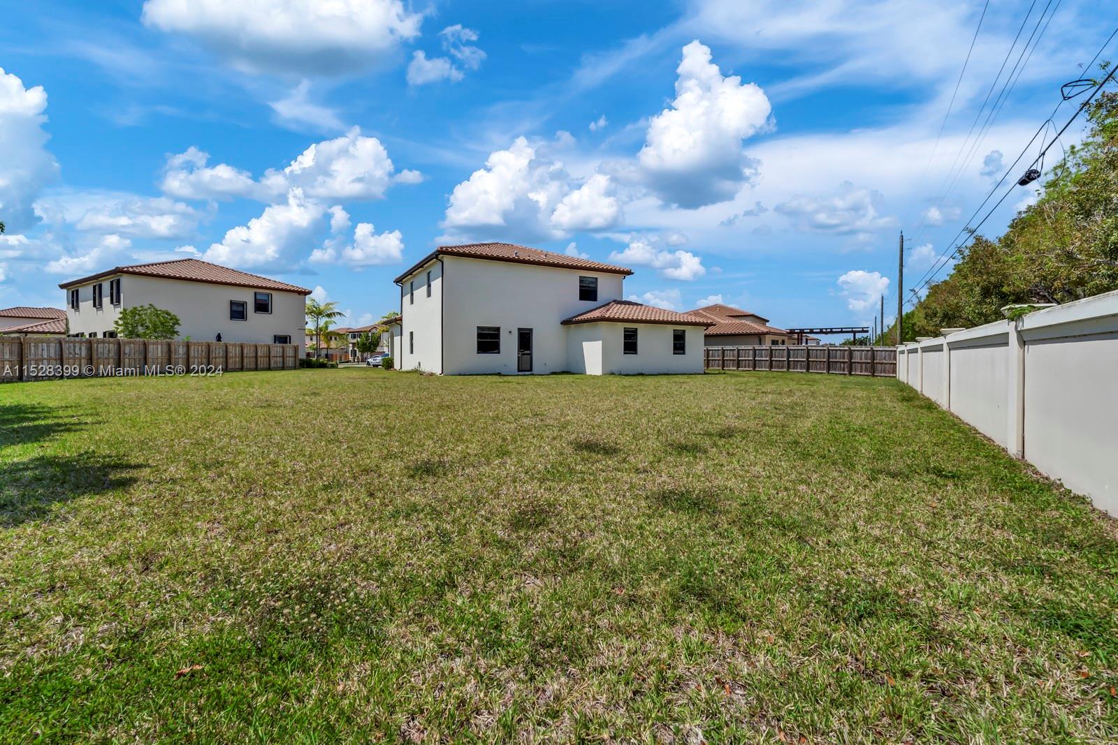 269 SE 27th Ter, Homestead, Florida 33033, 5 Bedrooms Bedrooms, ,3 BathroomsBathrooms,Residential,For Sale,269 SE 27th Ter,A11528399