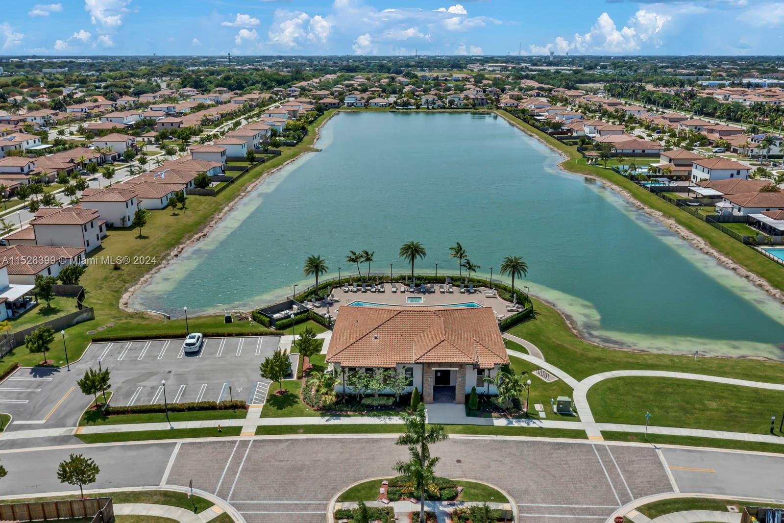 269 SE 27th Ter, Homestead, Florida 33033, 5 Bedrooms Bedrooms, ,3 BathroomsBathrooms,Residential,For Sale,269 SE 27th Ter,A11528399