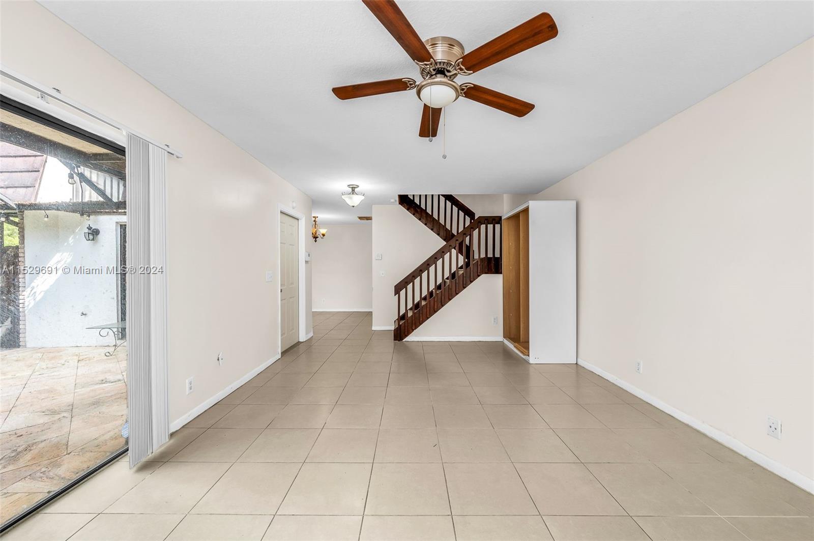 7604 W Courtyard Run W 76, Boca Raton, FL 33433, 2 Bedrooms Bedrooms, ,2 BathroomsBathrooms,Residential,For Sale,Courtyard Run W,A11529691