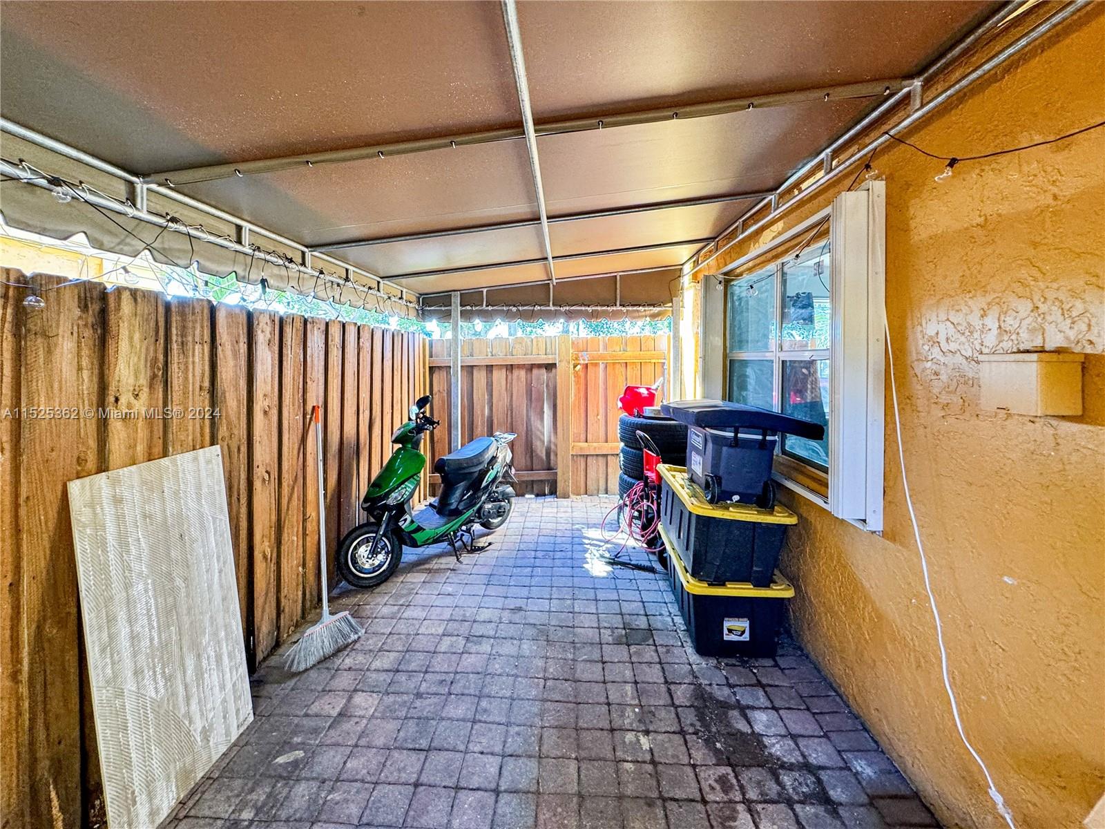 203 NE 12th Ave, Homestead, Florida 33030, 2 Bedrooms Bedrooms, ,1 BathroomBathrooms,Residential,For Sale,203 NE 12th Ave,A11525362