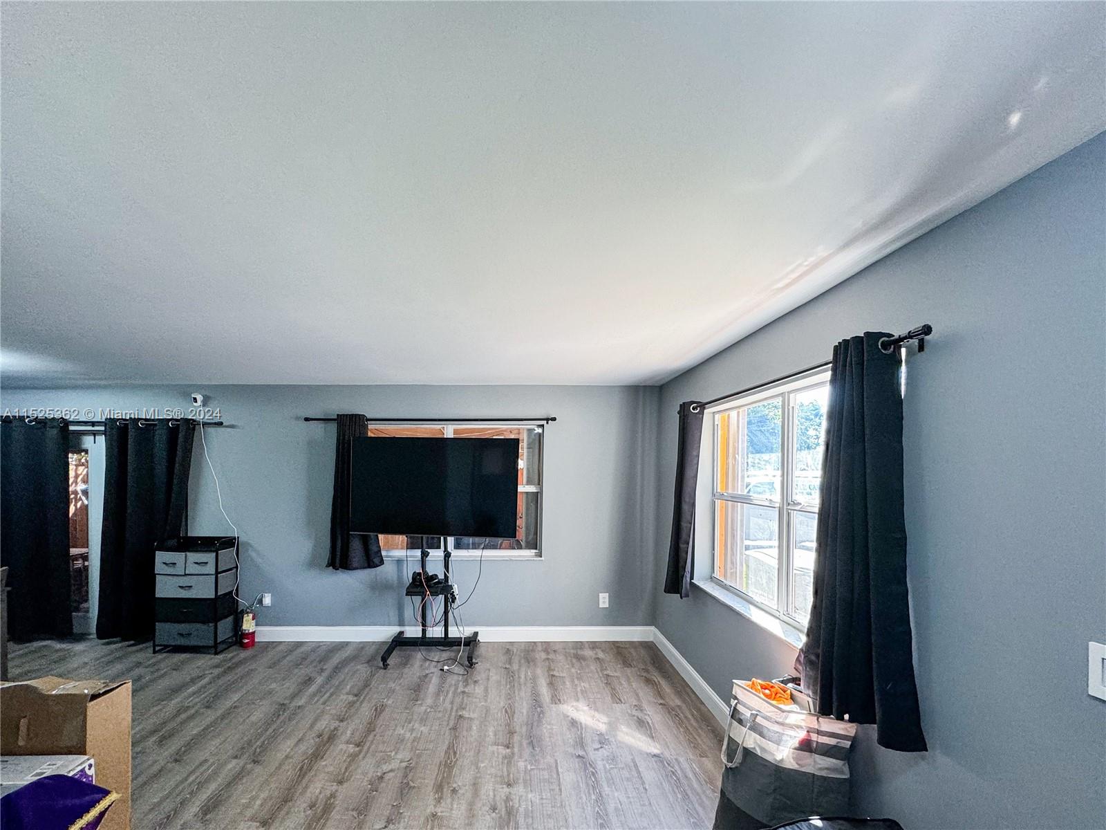 203 NE 12th Ave, Homestead, Florida 33030, 2 Bedrooms Bedrooms, ,1 BathroomBathrooms,Residential,For Sale,203 NE 12th Ave,A11525362