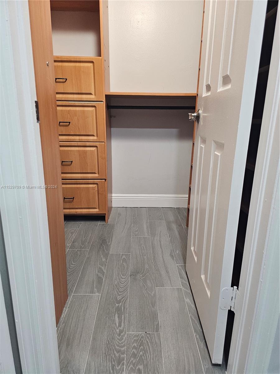 455 NE 210th Cir Ter 202-18, Miami, Florida 33179, 2 Bedrooms Bedrooms, ,2 BathroomsBathrooms,Residentiallease,For Rent,455 NE 210th Cir Ter 202-18,A11529709