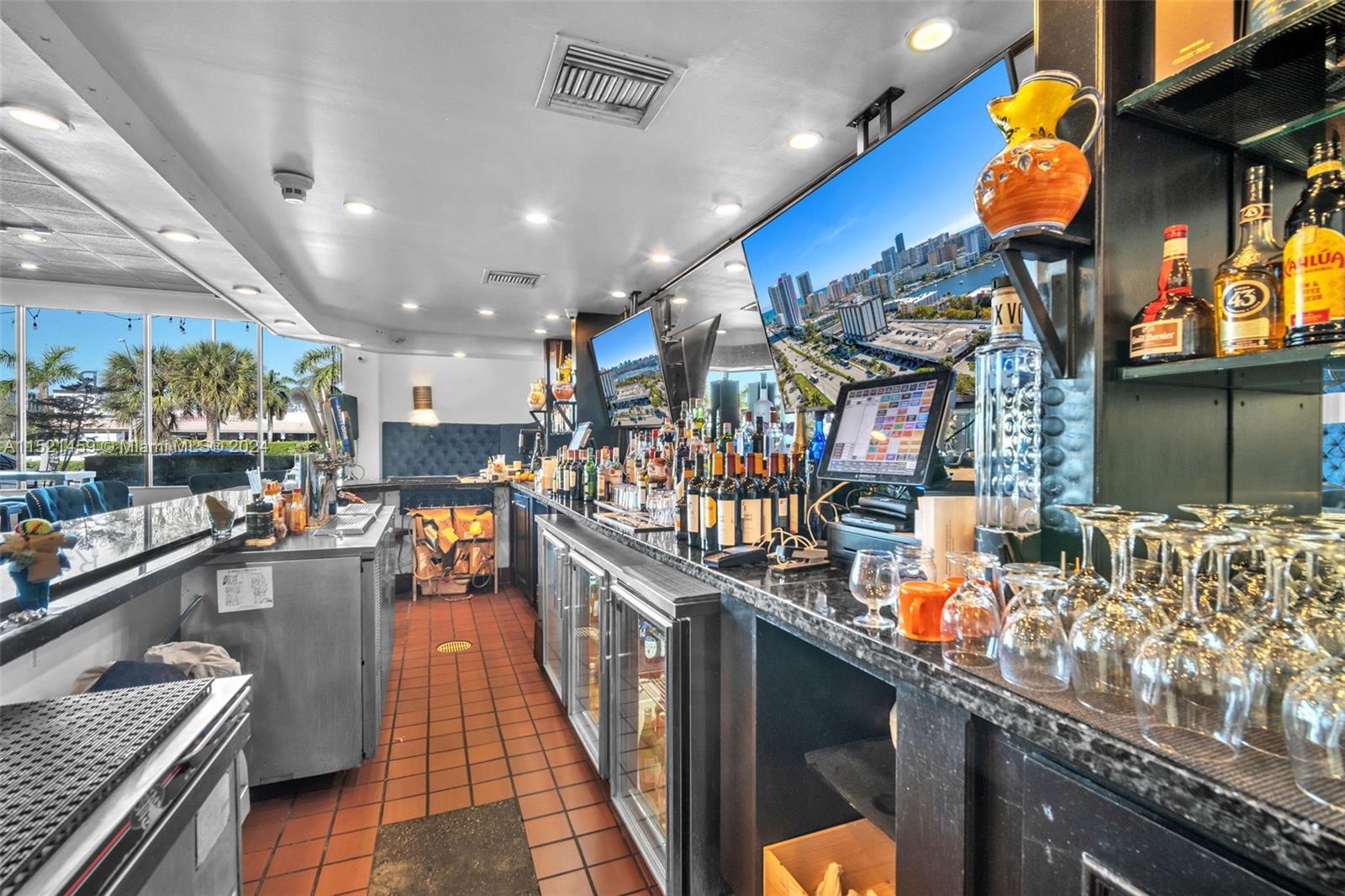 Hallandale Beach, Florida 33009, ,Businessopportunity,For Sale,A11521459