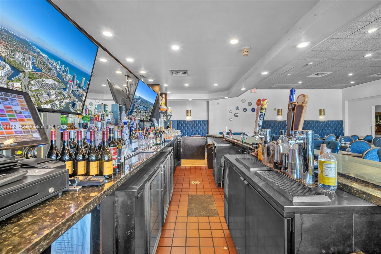 Hallandale Beach, Florida 33009, ,Businessopportunity,For Sale,A11521459