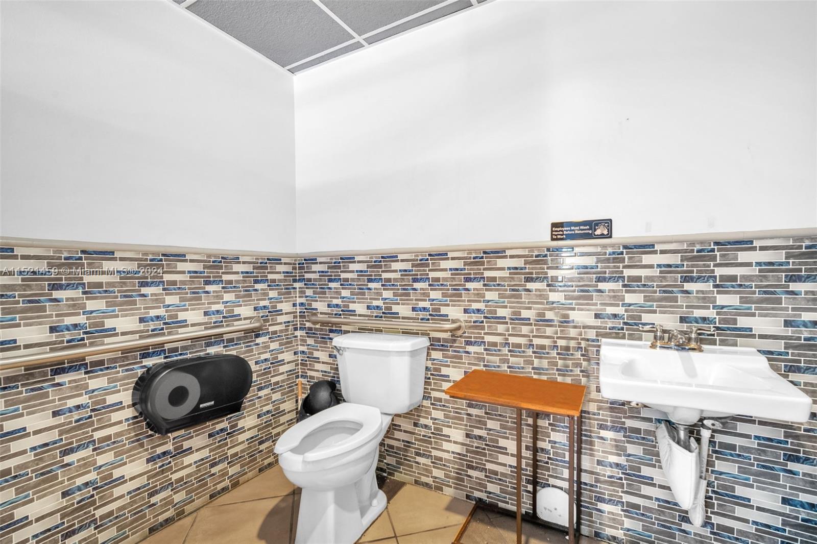 Hallandale Beach, Florida 33009, ,Businessopportunity,For Sale,A11521459