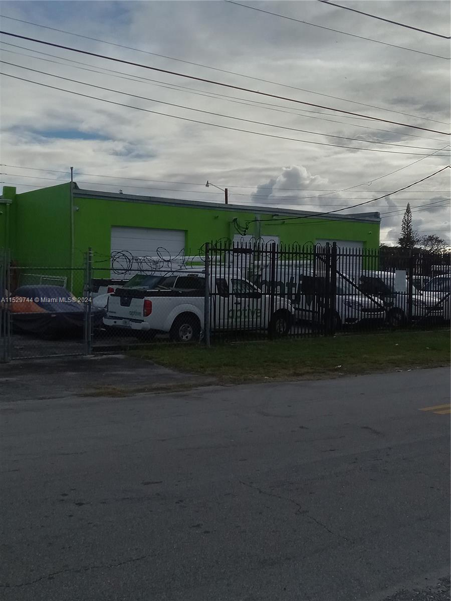 2329 Pembroke Rd, Hollywood, Florida 33020, ,Commercialsale,For Sale,2329 Pembroke Rd,A11529744