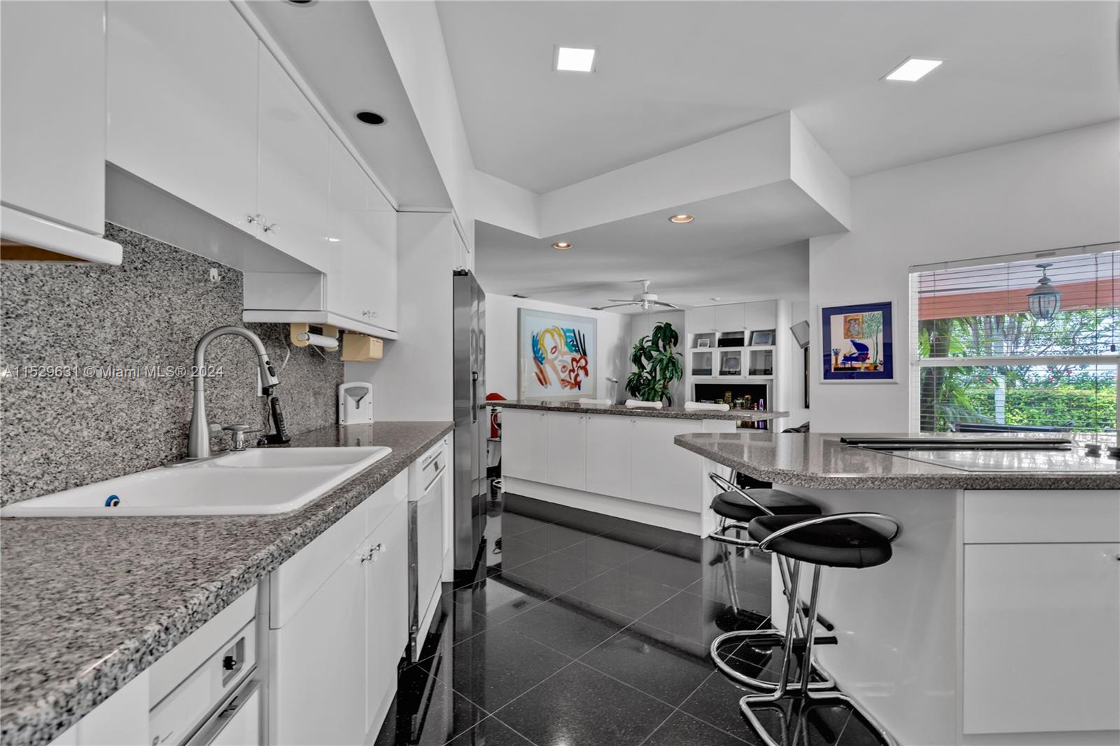 8768 62nd Ct, Pinecrest, FL, 33156 United States, 5 Bedrooms Bedrooms, ,4 BathroomsBathrooms,Residential,For Sale,62nd Ct,A11529631