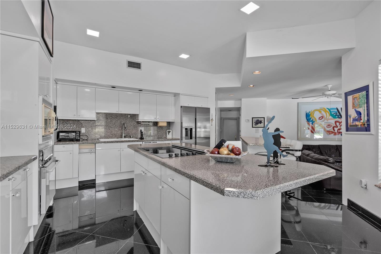 8768 62nd Ct, Pinecrest, FL, 33156 United States, 5 Bedrooms Bedrooms, ,4 BathroomsBathrooms,Residential,For Sale,62nd Ct,A11529631