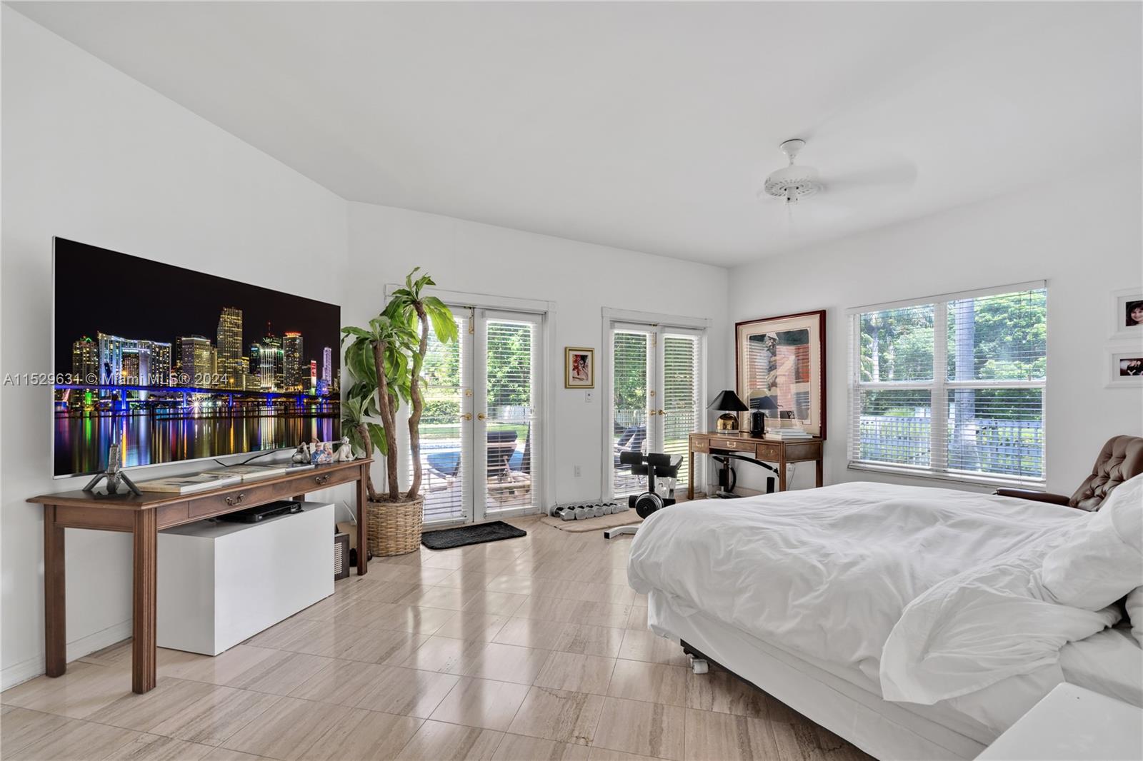 8768 62nd Ct, Pinecrest, FL, 33156 United States, 5 Bedrooms Bedrooms, ,4 BathroomsBathrooms,Residential,For Sale,62nd Ct,A11529631