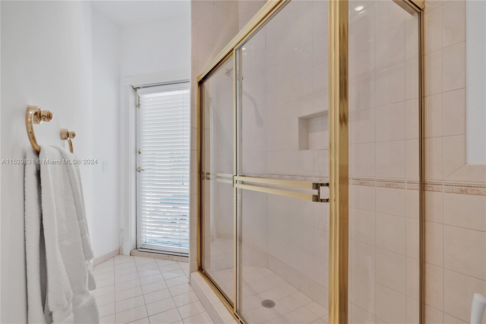 8768 62nd Ct, Pinecrest, FL, 33156 United States, 5 Bedrooms Bedrooms, ,4 BathroomsBathrooms,Residential,For Sale,62nd Ct,A11529631