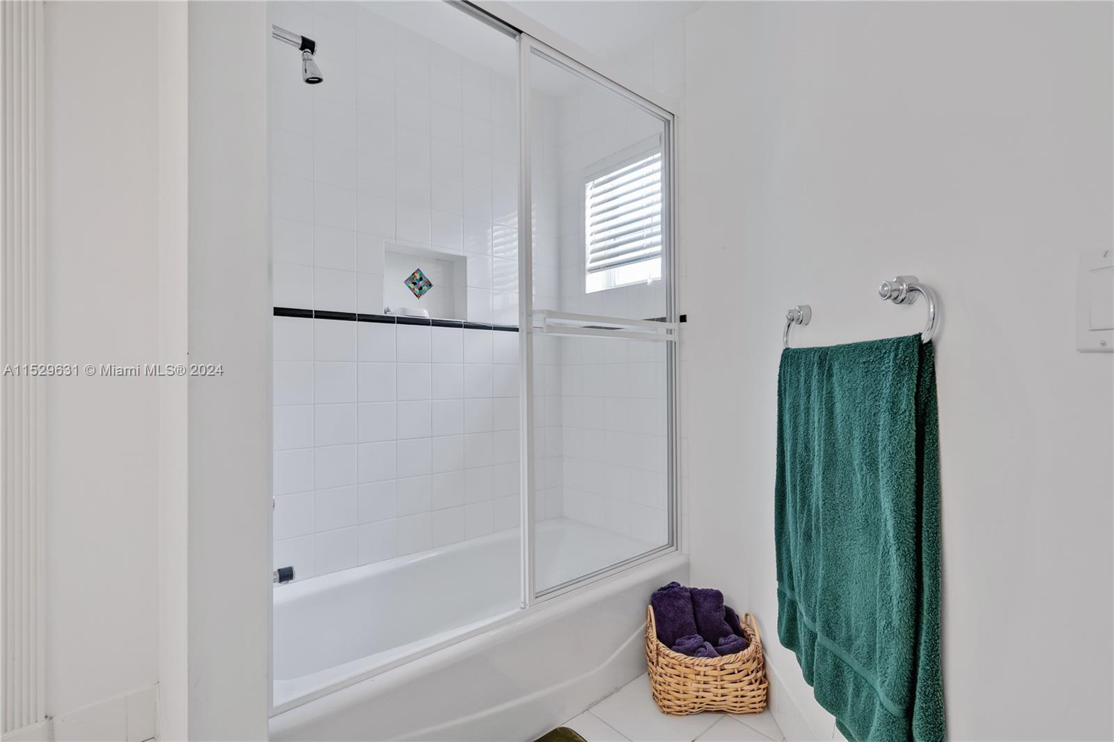 8768 62nd Ct, Pinecrest, FL, 33156 United States, 5 Bedrooms Bedrooms, ,4 BathroomsBathrooms,Residential,For Sale,62nd Ct,A11529631