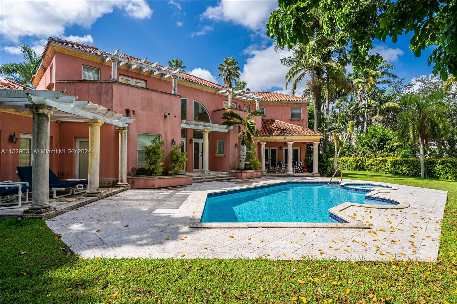 8768 62nd Ct, Pinecrest, FL, 33156 United States, 5 Bedrooms Bedrooms, ,4 BathroomsBathrooms,Residential,For Sale,62nd Ct,A11529631