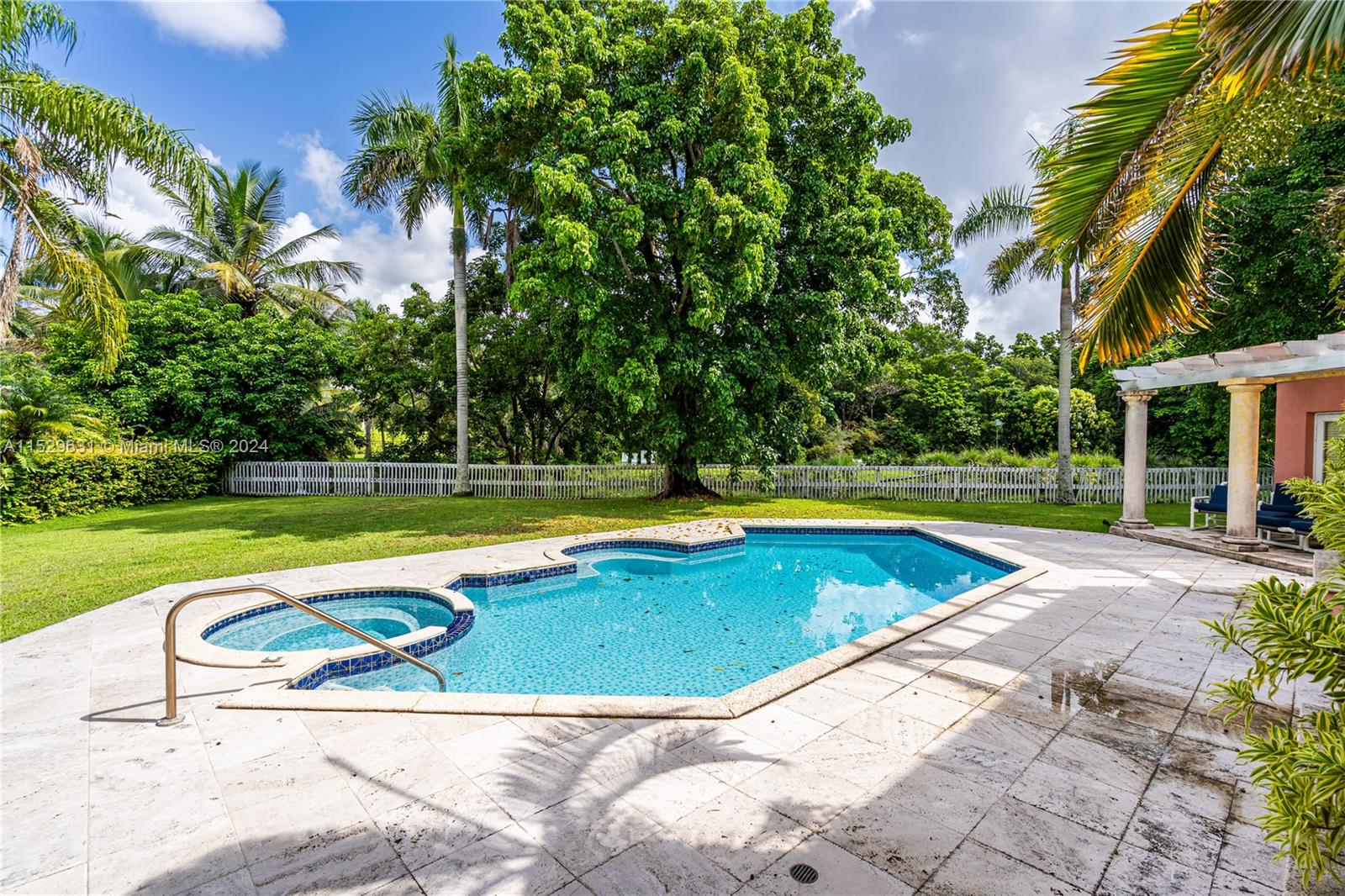 8768 62nd Ct, Pinecrest, FL, 33156 United States, 5 Bedrooms Bedrooms, ,4 BathroomsBathrooms,Residential,For Sale,62nd Ct,A11529631