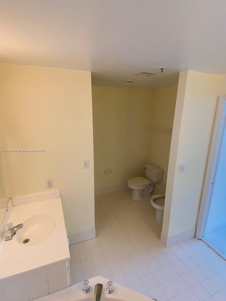 9805 52nd St, Doral, FL, 33178 United States, 2 Bedrooms Bedrooms, ,2 BathroomsBathrooms,Residential,For Sale,52nd St,A11524633