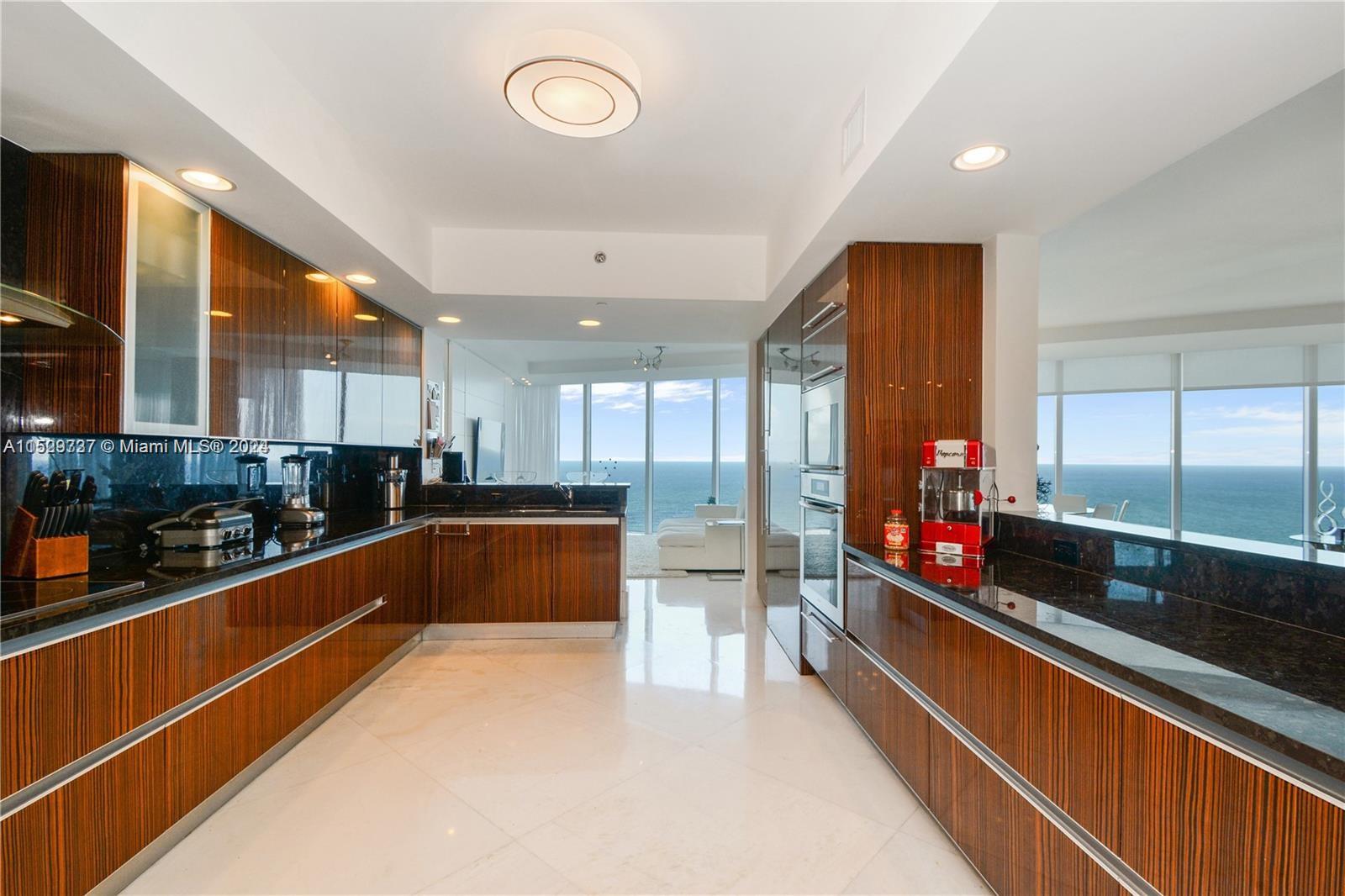 2711 S Ocean Dr 2705, Hollywood, Florida 33019, 3 Bedrooms Bedrooms, ,3 BathroomsBathrooms,Residentiallease,For Rent,2711 S Ocean Dr 2705,A11529737