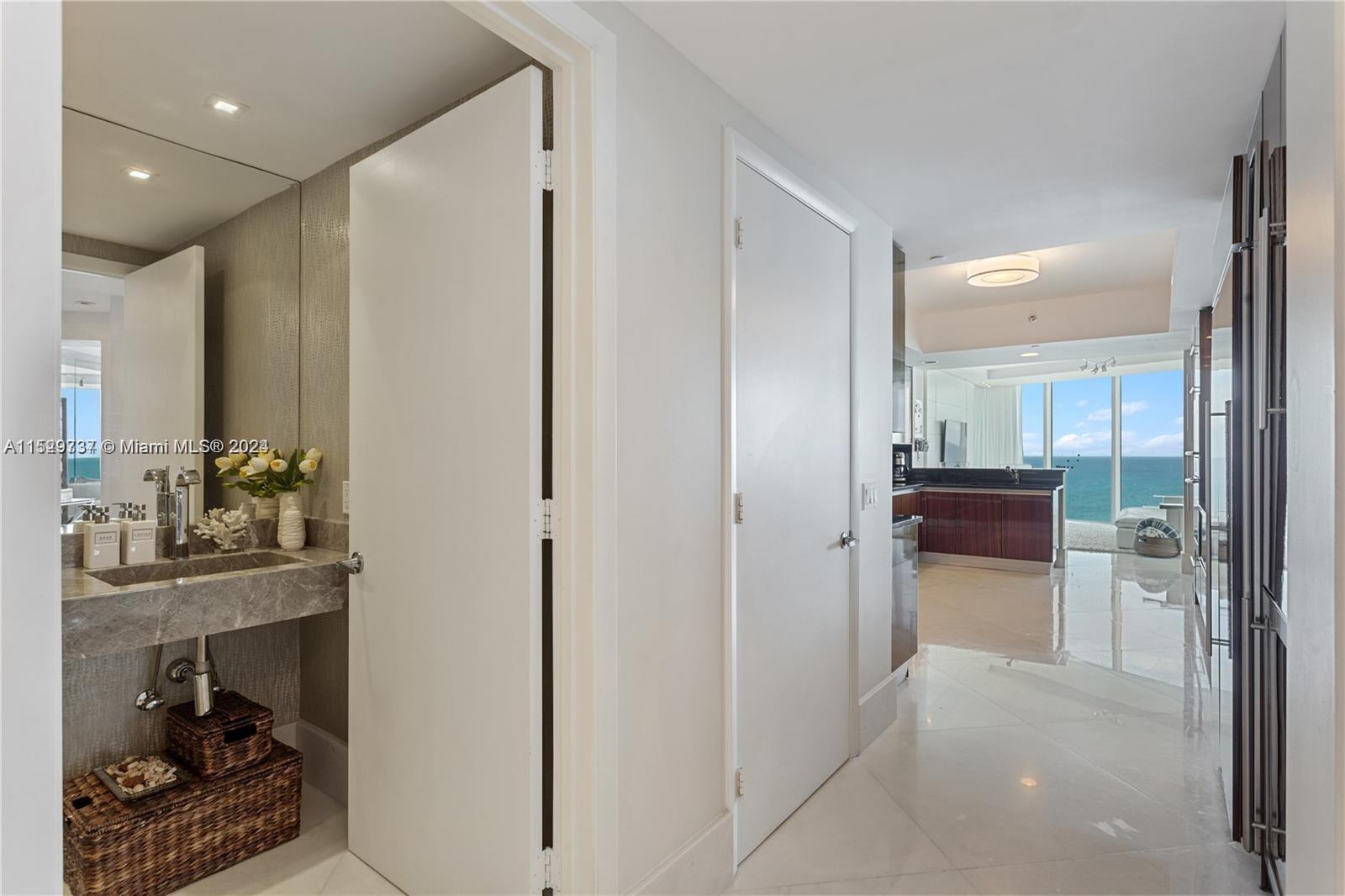 2711 S Ocean Dr 2705, Hollywood, Florida 33019, 3 Bedrooms Bedrooms, ,3 BathroomsBathrooms,Residentiallease,For Rent,2711 S Ocean Dr 2705,A11529737