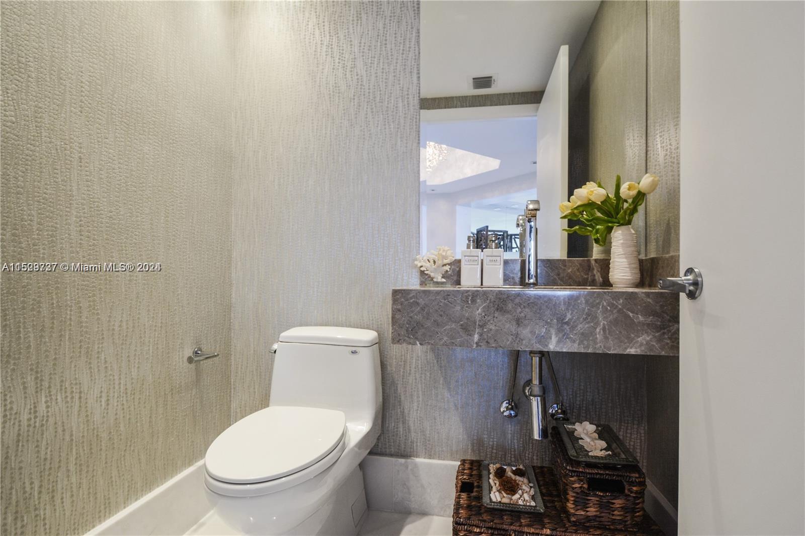 2711 S Ocean Dr 2705, Hollywood, Florida 33019, 3 Bedrooms Bedrooms, ,3 BathroomsBathrooms,Residentiallease,For Rent,2711 S Ocean Dr 2705,A11529737