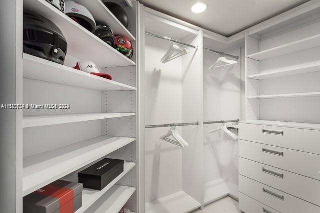 2711 S Ocean Dr 2705, Hollywood, Florida 33019, 3 Bedrooms Bedrooms, ,3 BathroomsBathrooms,Residentiallease,For Rent,2711 S Ocean Dr 2705,A11529737