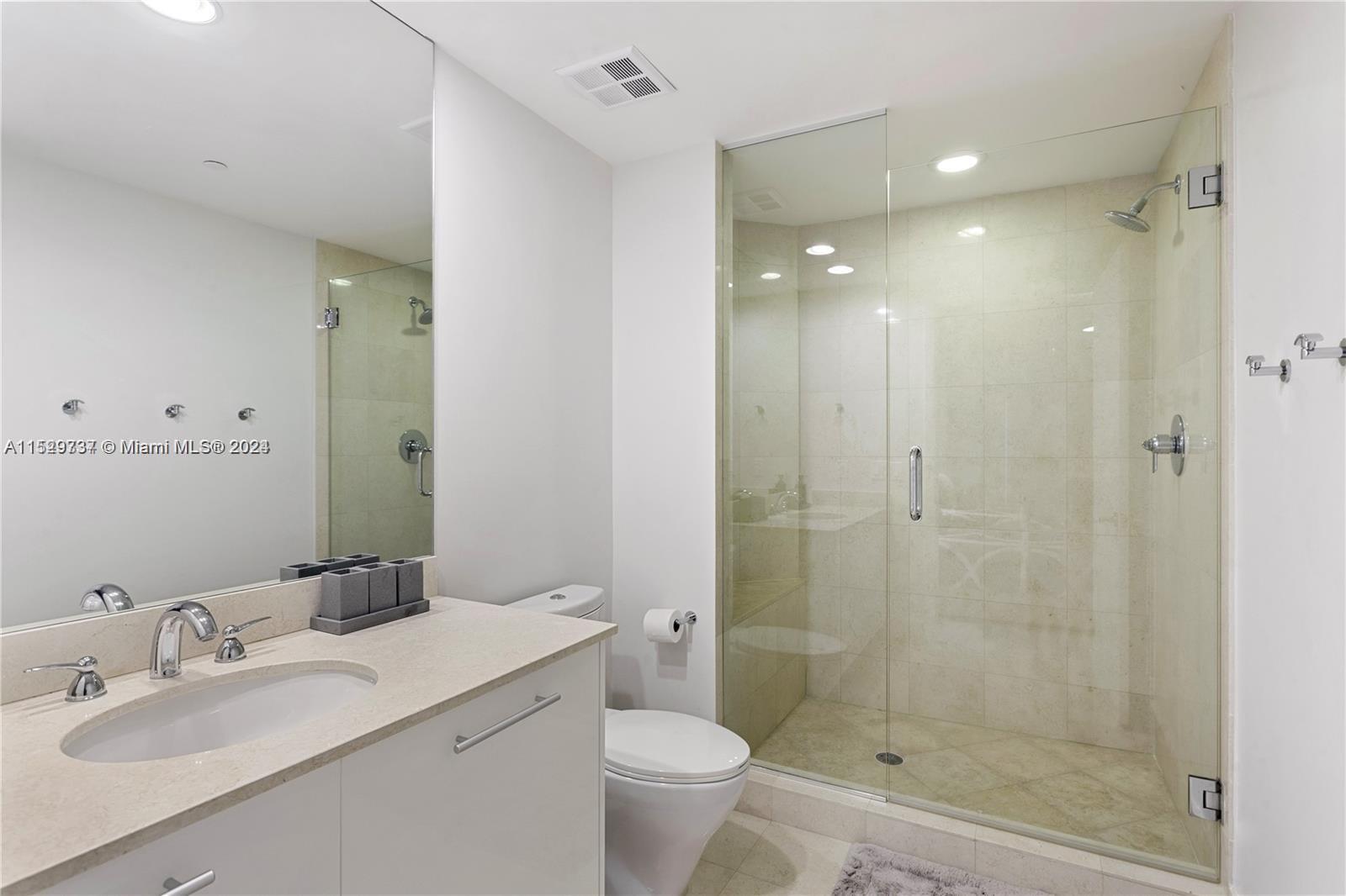 2711 S Ocean Dr 2705, Hollywood, Florida 33019, 3 Bedrooms Bedrooms, ,3 BathroomsBathrooms,Residentiallease,For Rent,2711 S Ocean Dr 2705,A11529737