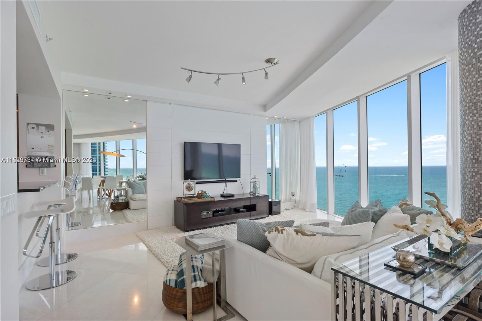 2711 S Ocean Dr 2705, Hollywood, Florida 33019, 3 Bedrooms Bedrooms, ,3 BathroomsBathrooms,Residentiallease,For Rent,2711 S Ocean Dr 2705,A11529737