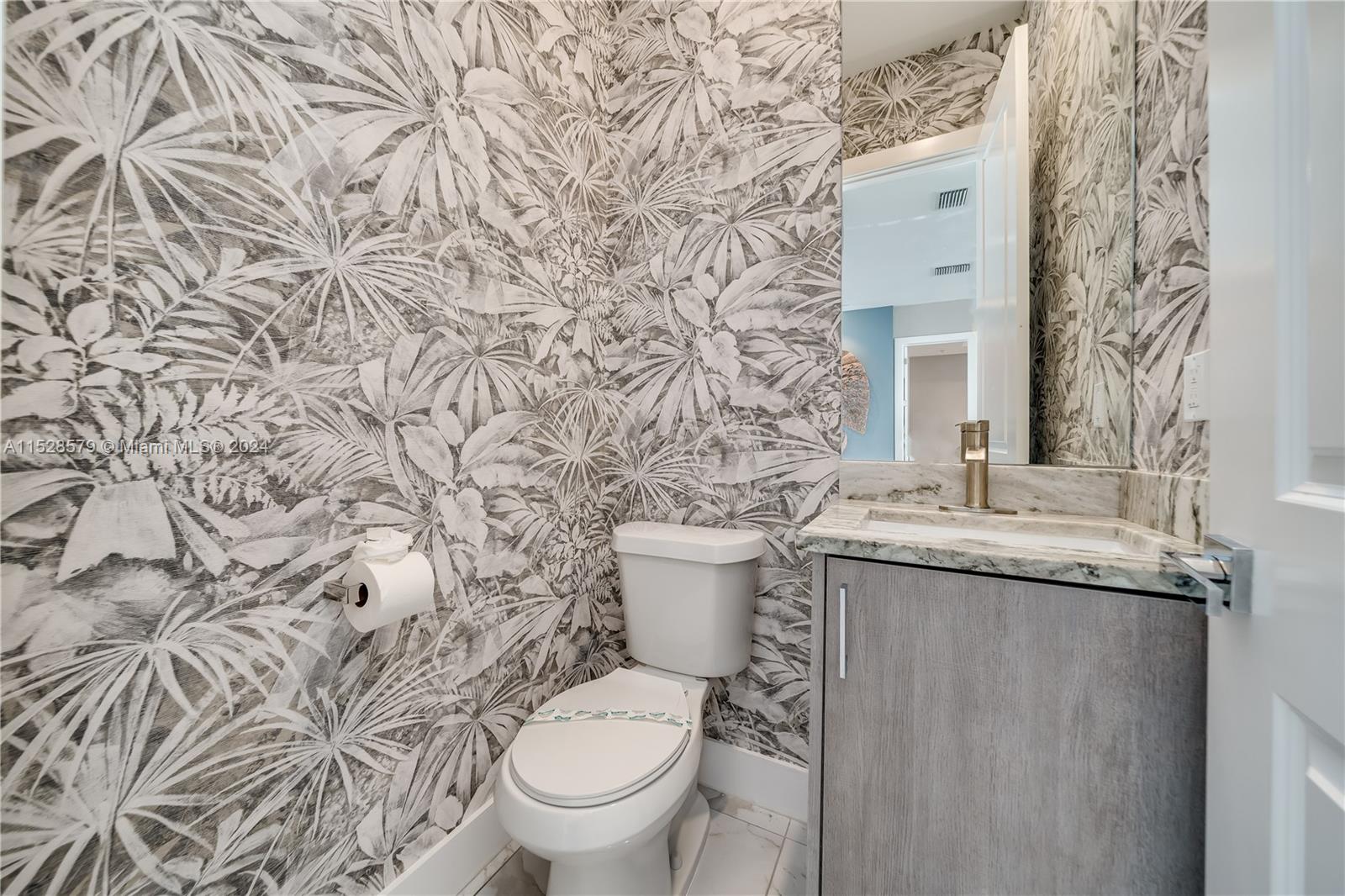 445 River Court, Marco Island, FL, 34145 United States, 4 Bedrooms Bedrooms, ,3 BathroomsBathrooms,Residential,For Sale,River Court,A11528579