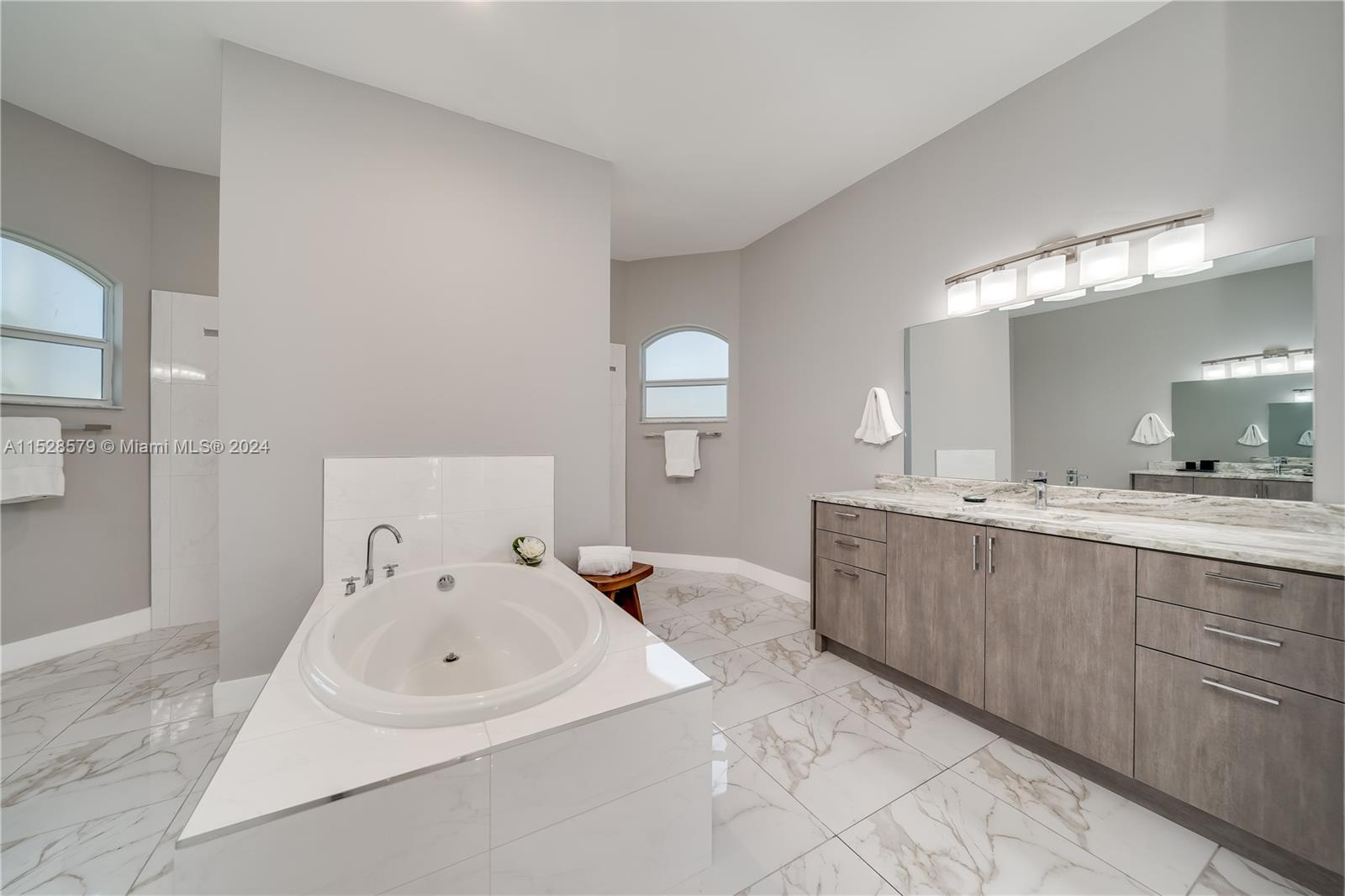 445 River Court, Marco Island, FL, 34145 United States, 4 Bedrooms Bedrooms, ,3 BathroomsBathrooms,Residential,For Sale,River Court,A11528579