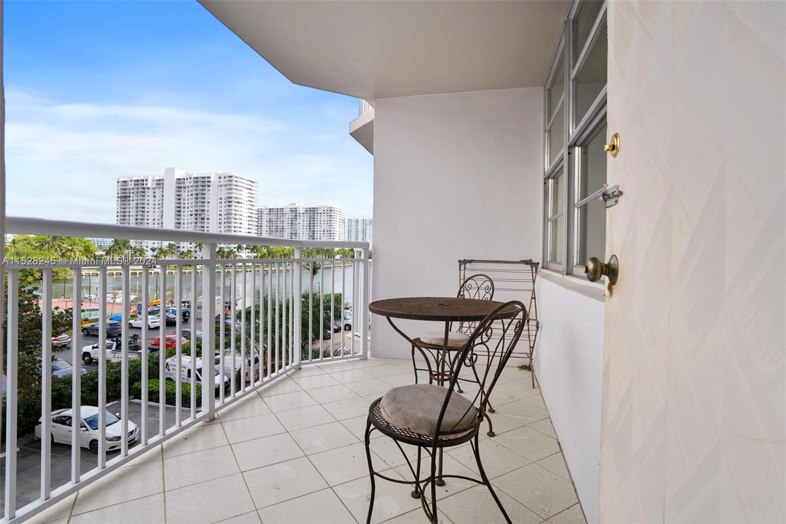 18061 Biscayne Blvd, Aventura, FL, 33160 United States, 2 Bedrooms Bedrooms, ,2 BathroomsBathrooms,Residential,For Sale,Biscayne Blvd,A11528245