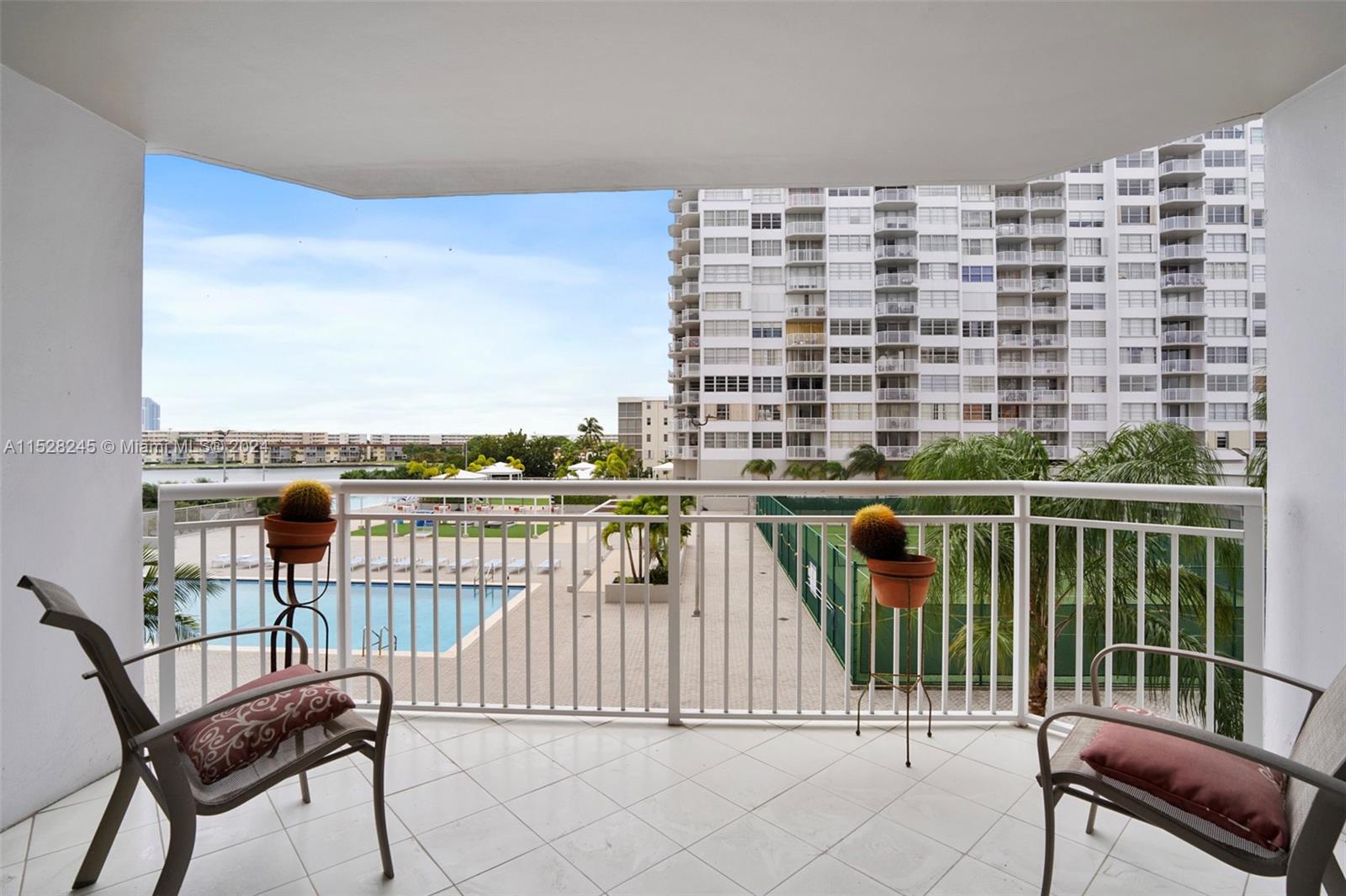 18061 Biscayne Blvd, Aventura, FL, 33160 United States, 2 Bedrooms Bedrooms, ,2 BathroomsBathrooms,Residential,For Sale,Biscayne Blvd,A11528245