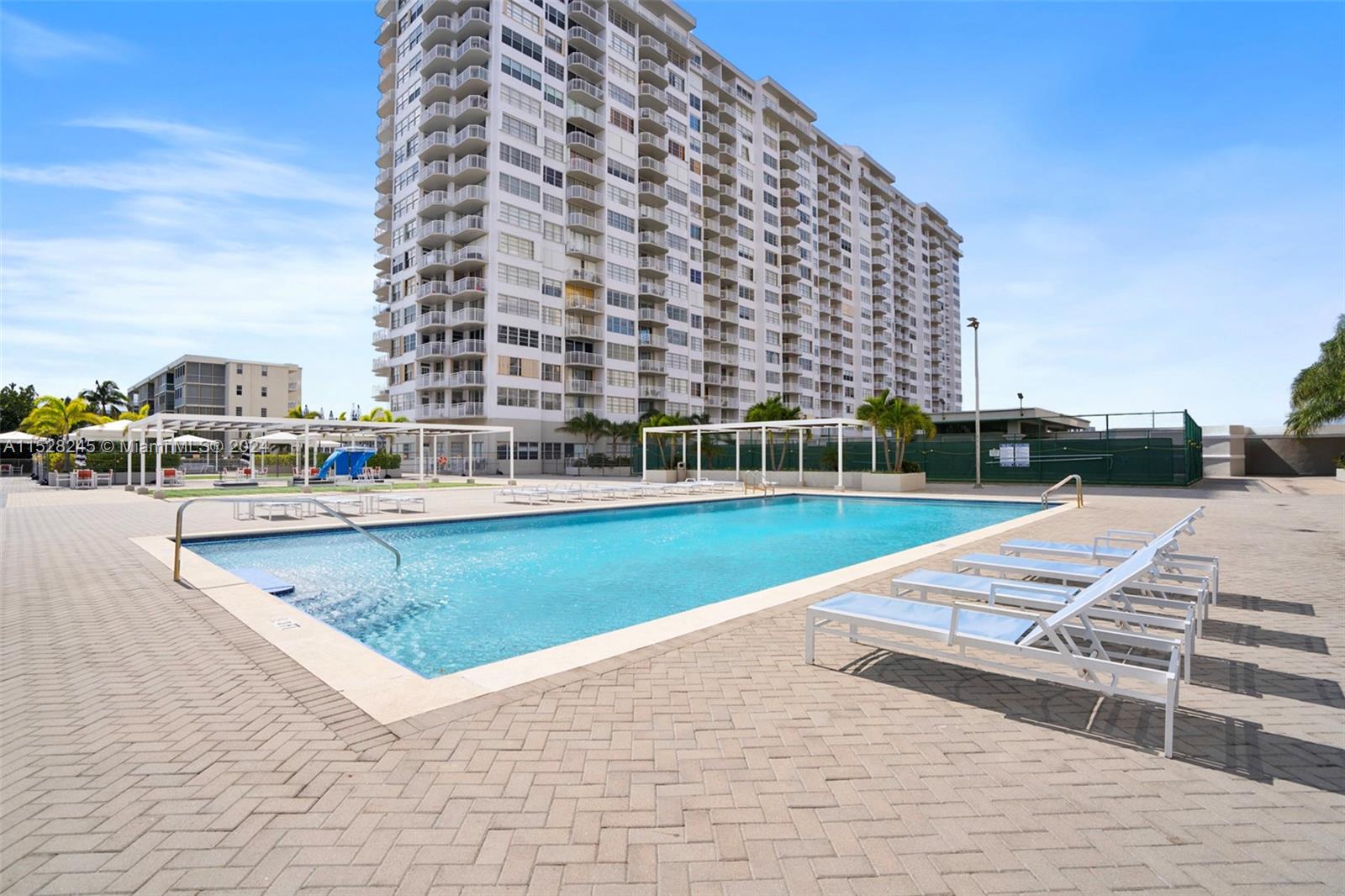 18061 Biscayne Blvd, Aventura, FL, 33160 United States, 2 Bedrooms Bedrooms, ,2 BathroomsBathrooms,Residential,For Sale,Biscayne Blvd,A11528245