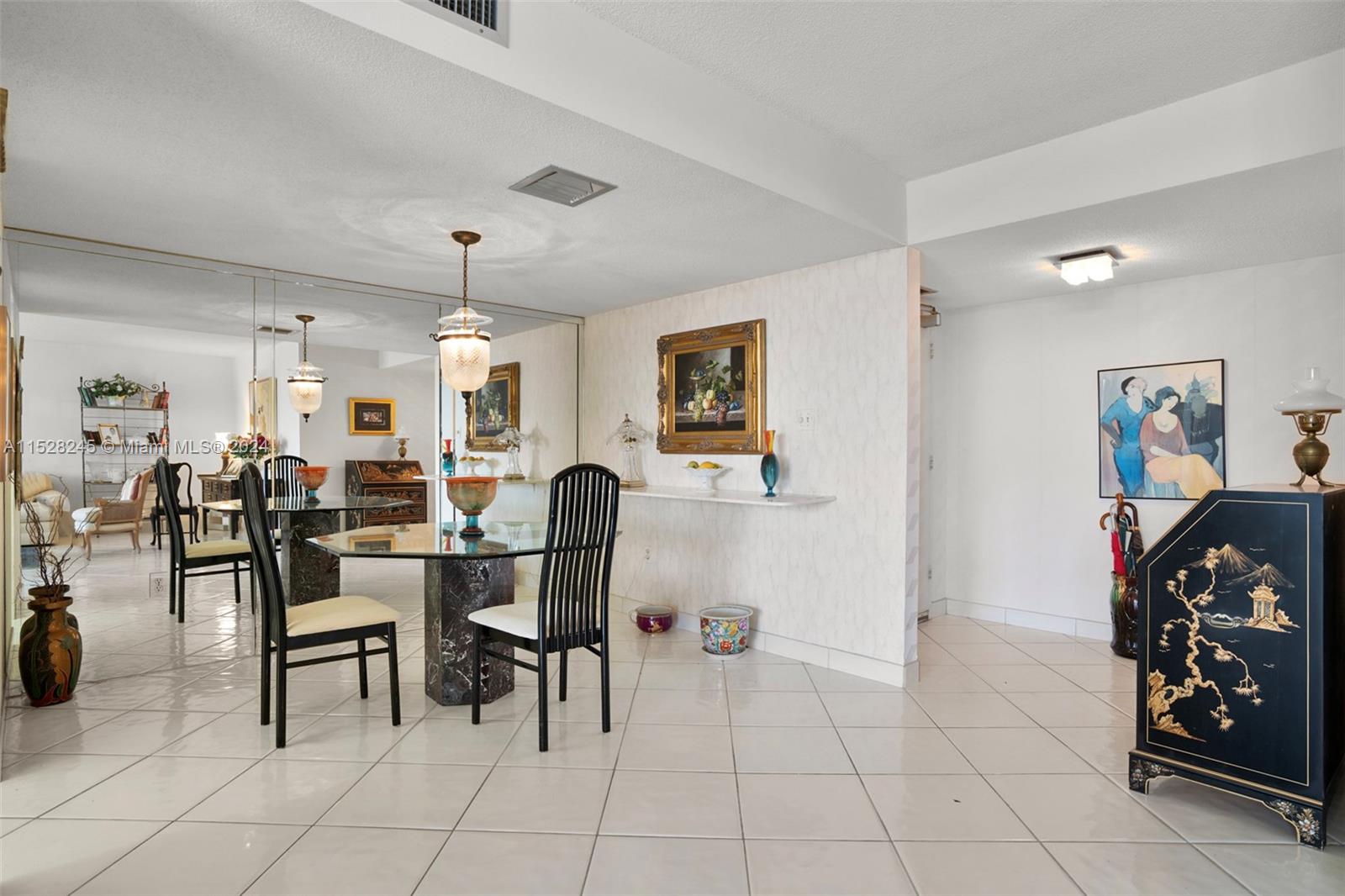 18061 Biscayne Blvd, Aventura, FL, 33160 United States, 2 Bedrooms Bedrooms, ,2 BathroomsBathrooms,Residential,For Sale,Biscayne Blvd,A11528245