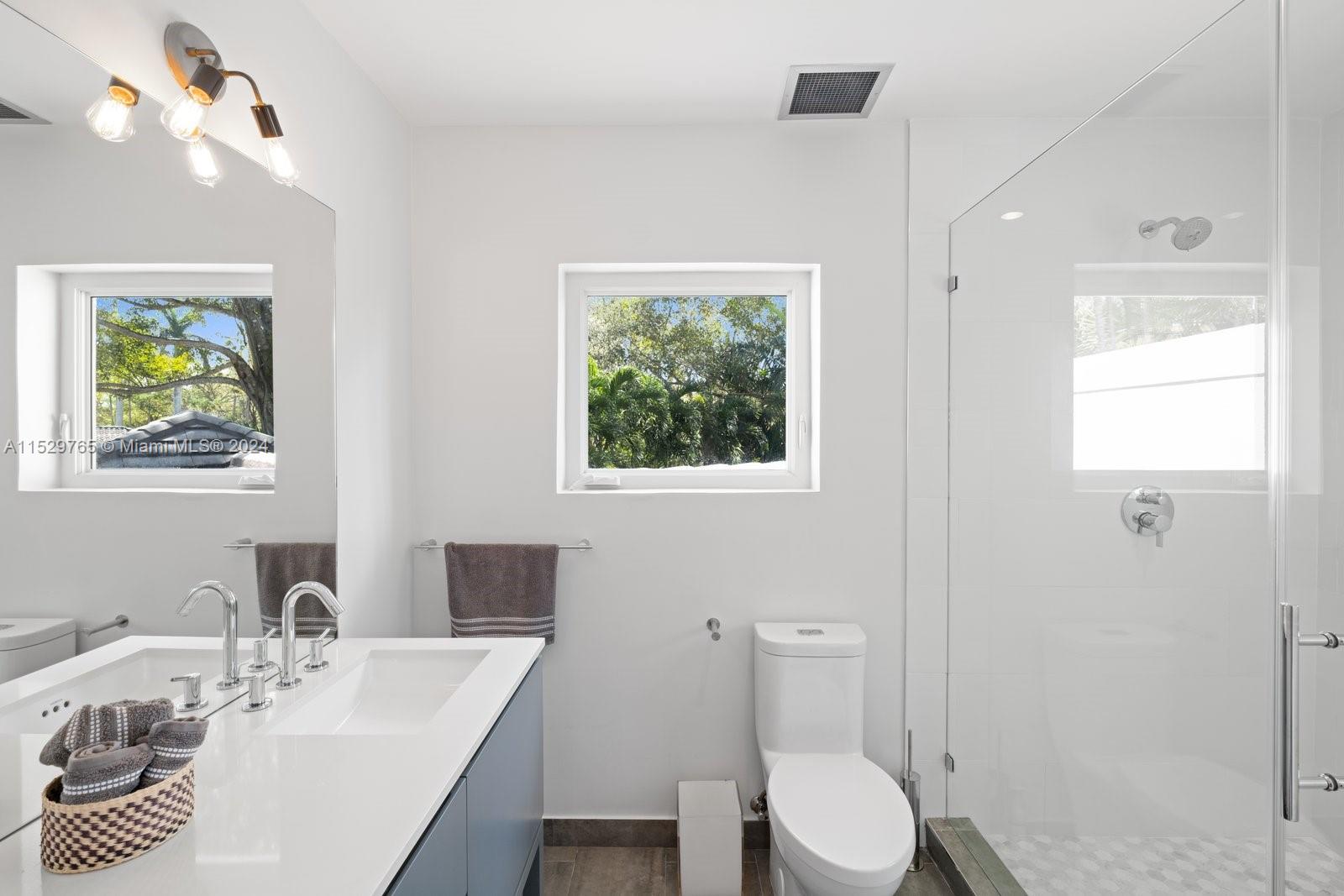 6445 102nd St, Pinecrest, FL, 33156 United States, 6 Bedrooms Bedrooms, ,5 BathroomsBathrooms,Residential,For Sale,102nd St,A11529765