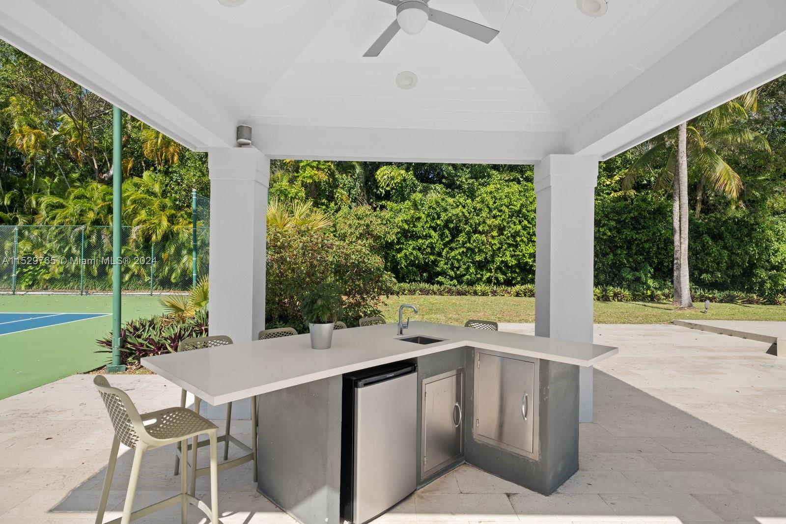 6445 102nd St, Pinecrest, FL, 33156 United States, 6 Bedrooms Bedrooms, ,5 BathroomsBathrooms,Residential,For Sale,102nd St,A11529765