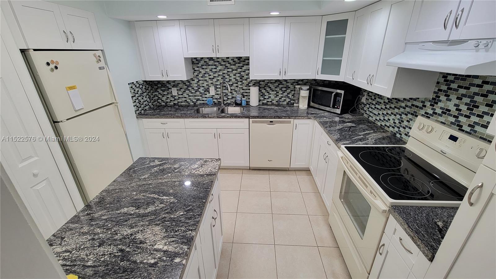 2808 N 46th Ave E245, Hollywood, Florida 33021, 1 Bedroom Bedrooms, ,1 BathroomBathrooms,Residential,For Sale,2808 N 46th Ave E245,A11522576