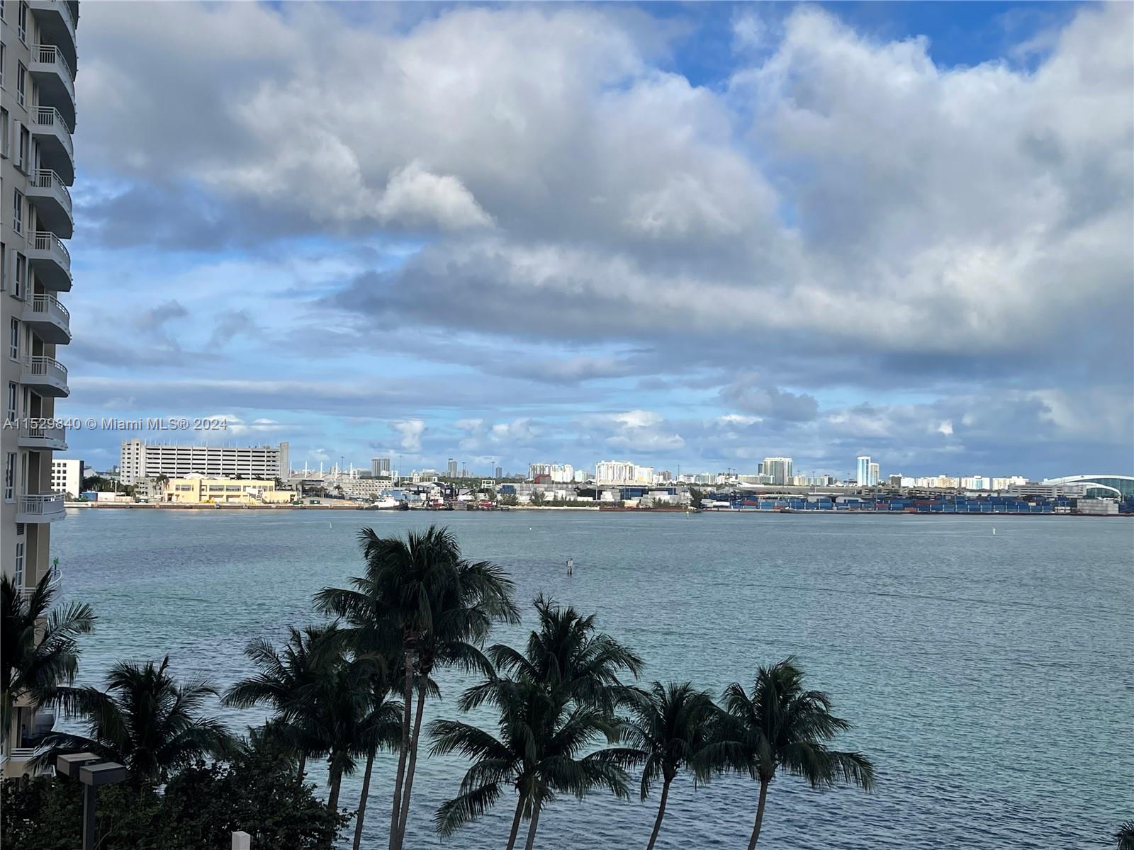 540 Brickell Key Dr 728, Miami, Florida 33131, 1 Bedroom Bedrooms, ,1 BathroomBathrooms,Residential,For Sale,540 Brickell Key Dr 728,A11529840
