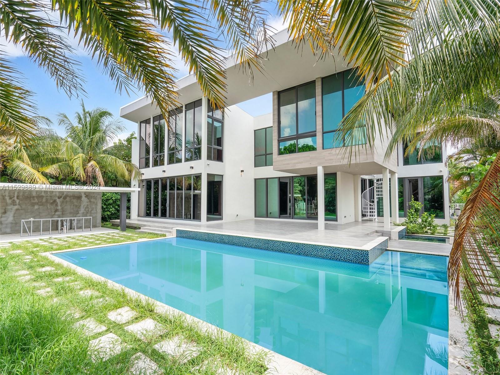 521 Holiday Dr, Hallandale Beach, FL, 33009 United States, 6 Bedrooms Bedrooms, ,6 BathroomsBathrooms,Residential,For Sale,Holiday Dr,A11529889