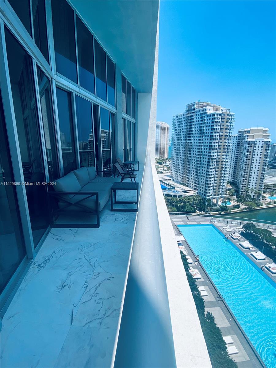 475 Brickell Ave 2209, Miami, Florida 33131, 2 Bedrooms Bedrooms, ,2 BathroomsBathrooms,Residentiallease,For Rent,475 Brickell Ave 2209,A11529899