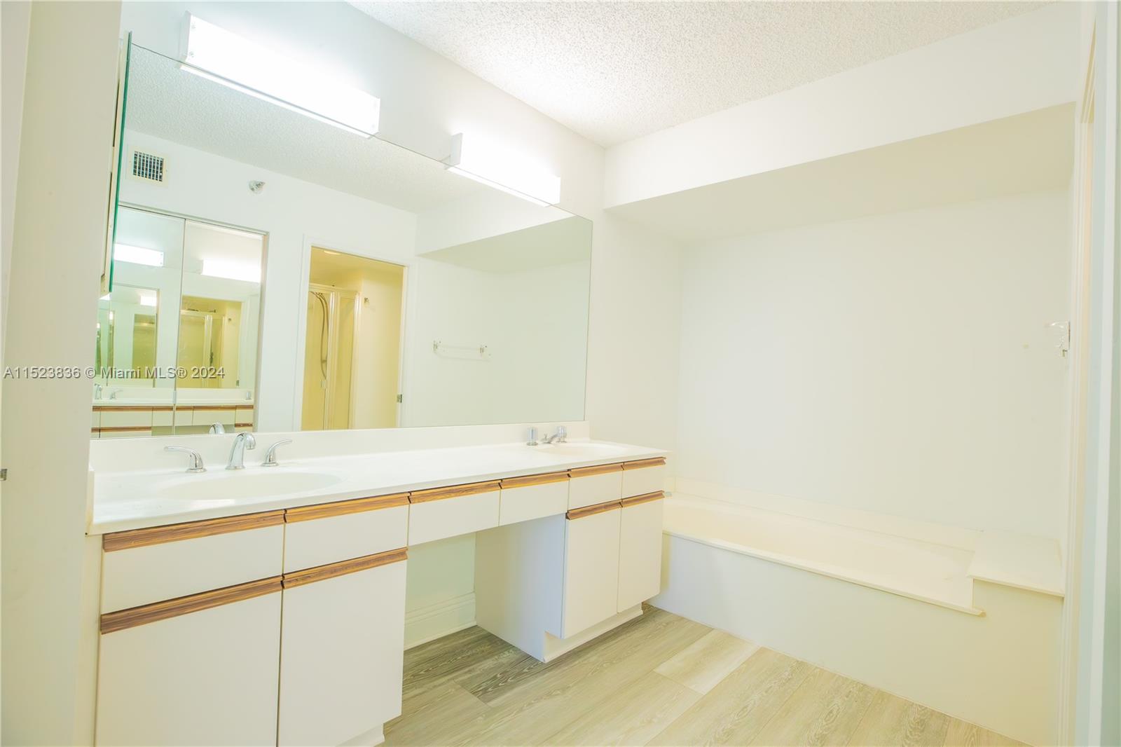 3530 Mystic Pointe Drive 2602, Aventura, Florida 33180, 2 Bedrooms Bedrooms, ,2 BathroomsBathrooms,Residential,For Sale,3530 Mystic Pointe Drive 2602,A11523836