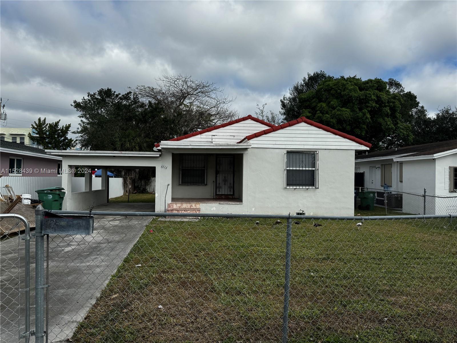 1111 NW 77th St 1111, Miami, Florida 33150, 3 Bedrooms Bedrooms, ,1 BathroomBathrooms,Residentiallease,For Rent,1111 NW 77th St 1111,A11528439