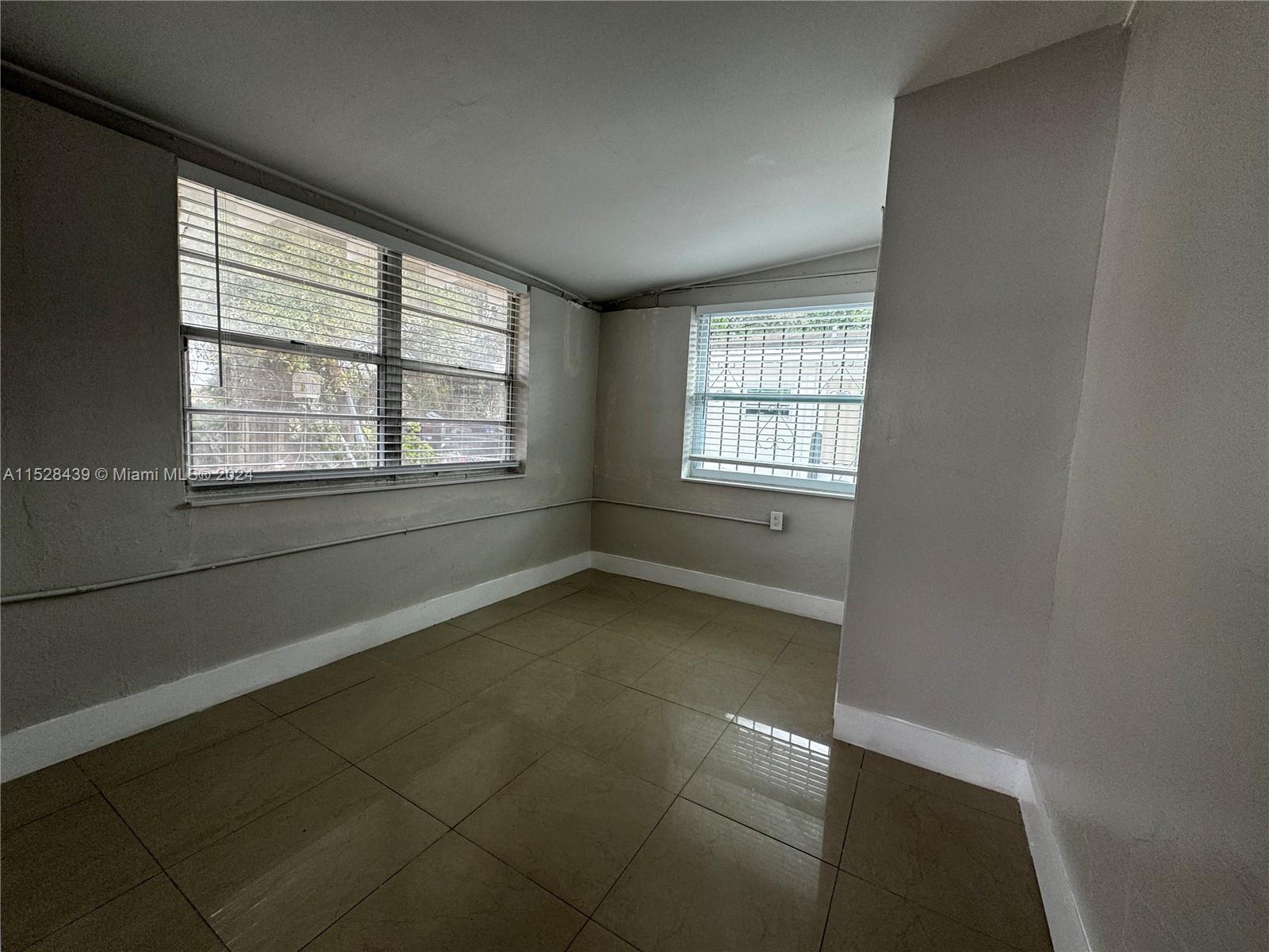 1111 NW 77th St 1111, Miami, Florida 33150, 3 Bedrooms Bedrooms, ,1 BathroomBathrooms,Residentiallease,For Rent,1111 NW 77th St 1111,A11528439