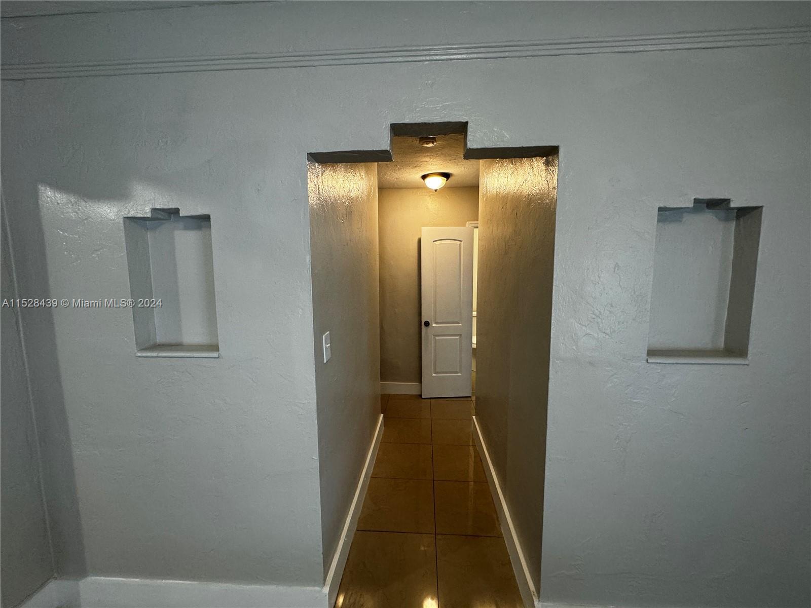 1111 NW 77th St 1111, Miami, Florida 33150, 3 Bedrooms Bedrooms, ,1 BathroomBathrooms,Residentiallease,For Rent,1111 NW 77th St 1111,A11528439