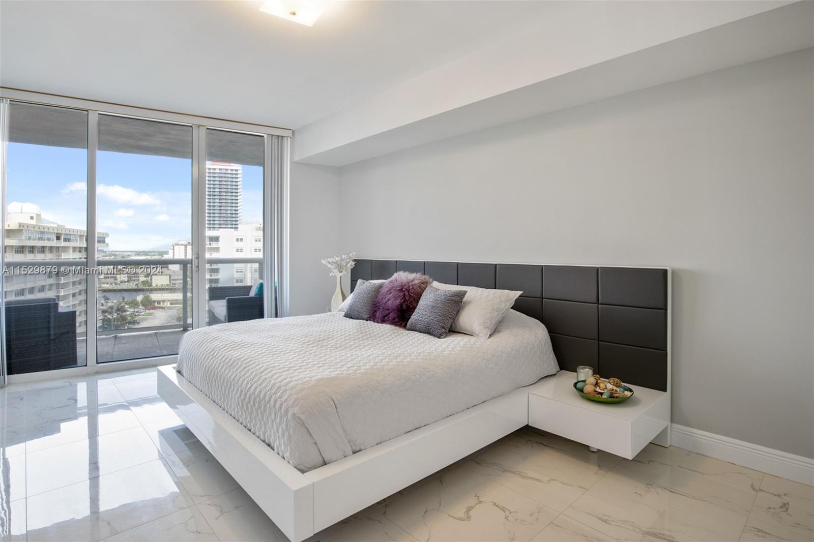 1800 S Ocean Dr 909, Hallandale Beach, Florida 33009, 2 Bedrooms Bedrooms, ,1 BathroomBathrooms,Residentiallease,For Rent,1800 S Ocean Dr 909,A11529879