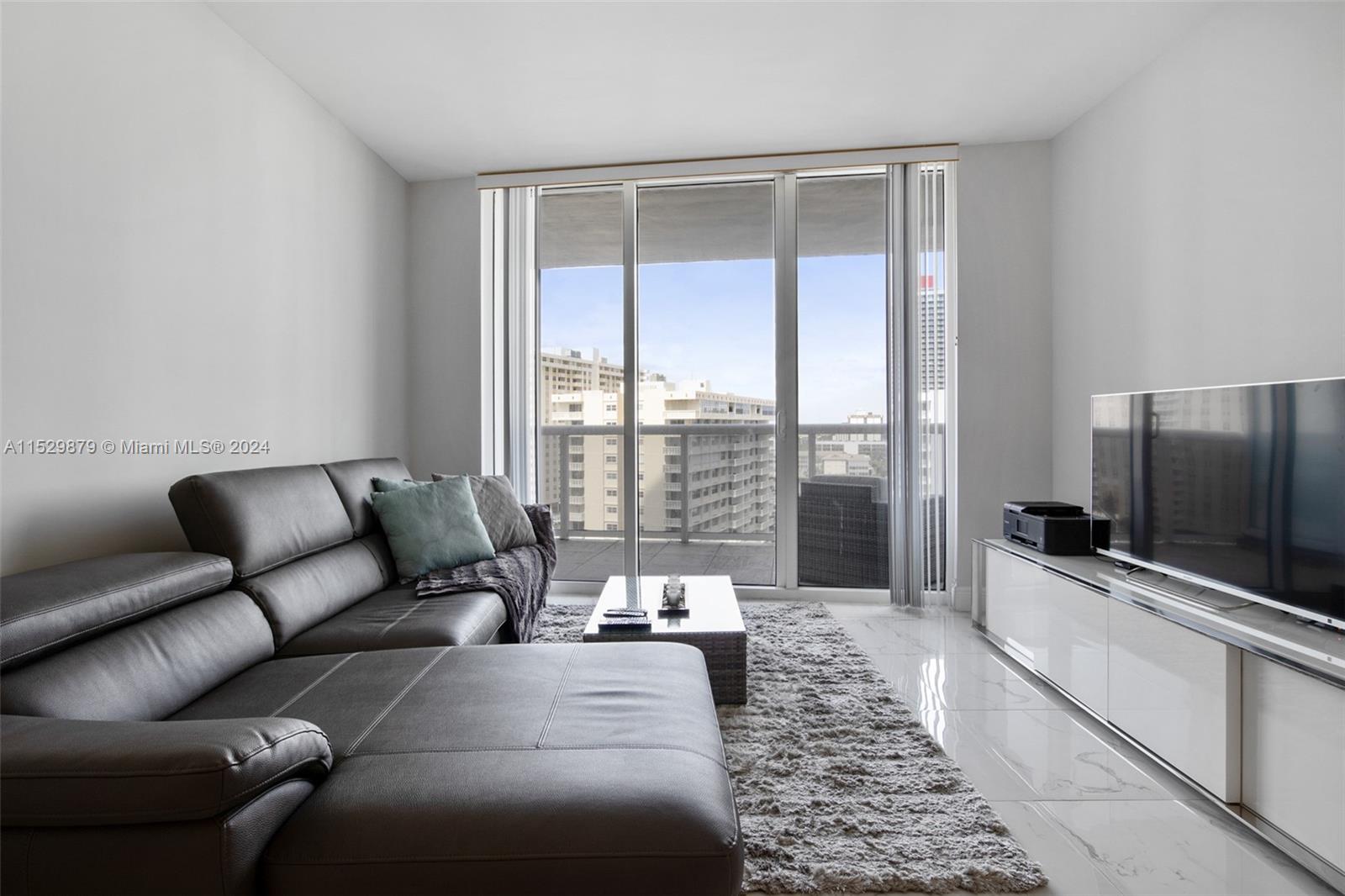 1800 S Ocean Dr 909, Hallandale Beach, Florida 33009, 2 Bedrooms Bedrooms, ,1 BathroomBathrooms,Residentiallease,For Rent,1800 S Ocean Dr 909,A11529879