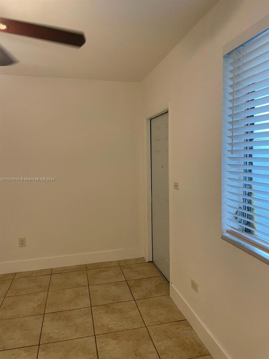 527 SW 10th St 3, Miami, Florida 33130, 1 Bedroom Bedrooms, ,1 BathroomBathrooms,Residentiallease,For Rent,527 SW 10th St 3,A11529939