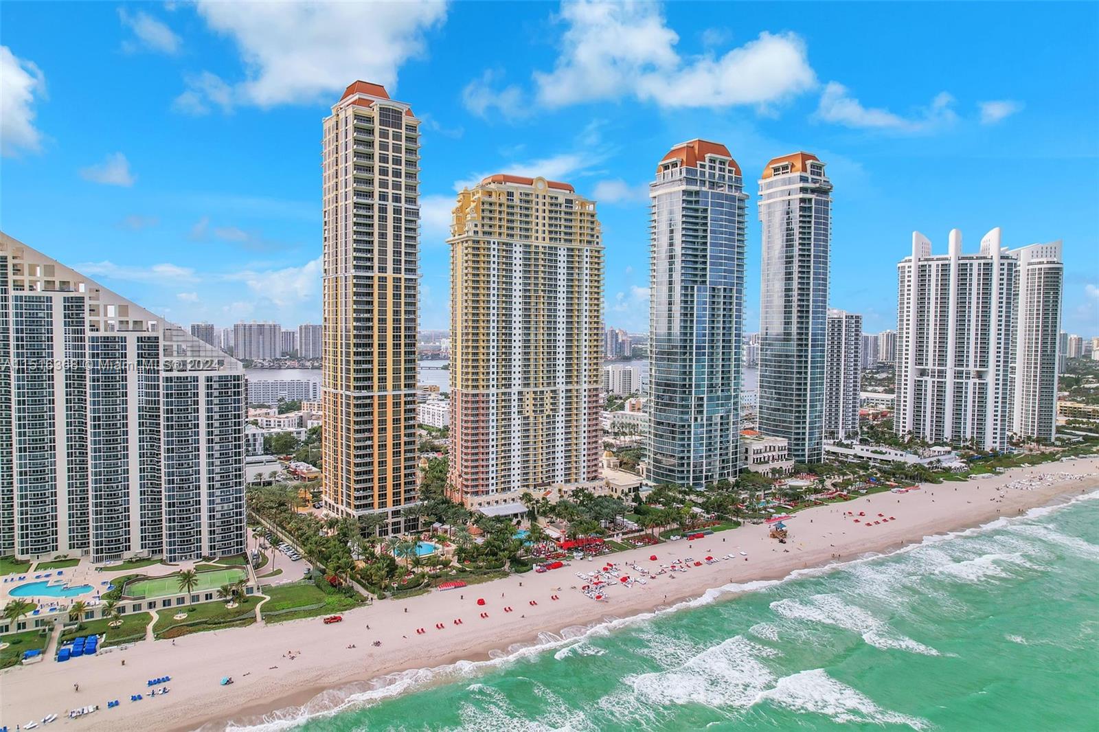 17749 Collins Ave, Sunny Isles Beach, FL, 33160 United States, 3 Bedrooms Bedrooms, ,6 BathroomsBathrooms,Residential,For Sale,Collins Ave,A11516368