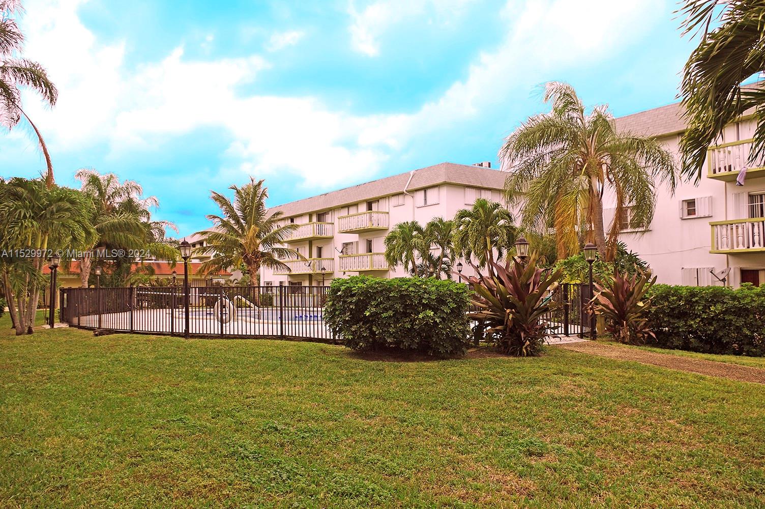 15205 NE 6th Ave D109, Miami, Florida 33162, 1 Bedroom Bedrooms, ,1 BathroomBathrooms,Residential,For Sale,15205 NE 6th Ave D109,A11529972