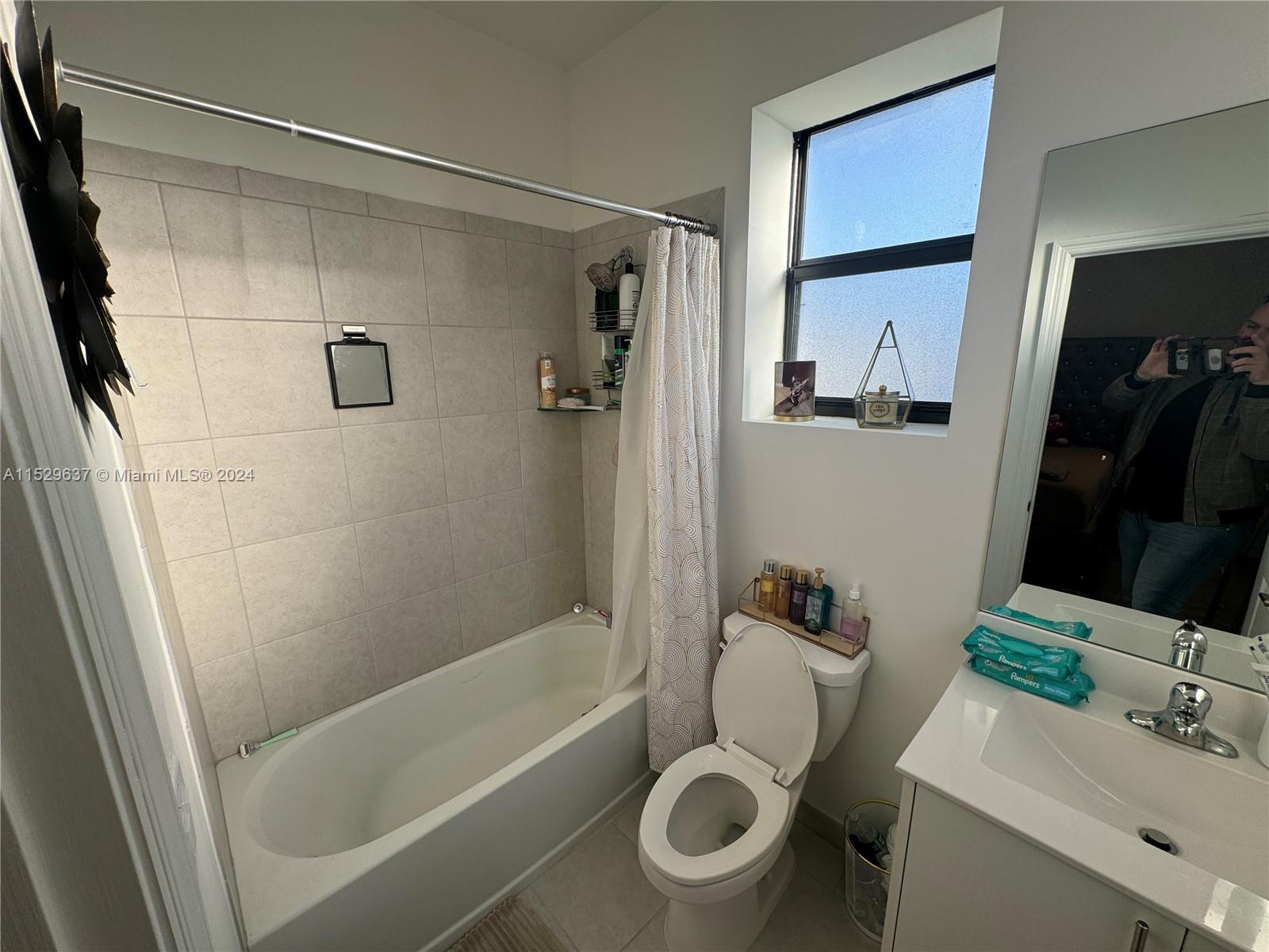 Homestead, Florida 33032, 3 Bedrooms Bedrooms, ,3 BathroomsBathrooms,Residentiallease,For Rent,A11529637